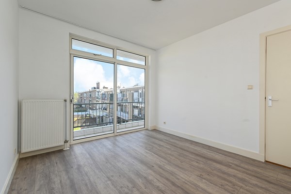 Medium property photo - Medemblikstraat 24, 2547 GX Den Haag